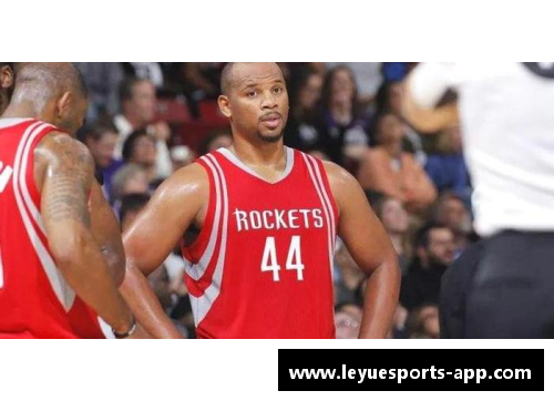 NBA勇士球员腰伤：健康挑战与球队前景的交汇